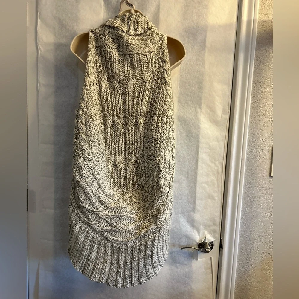 RXB Knitted Gray Cardigan Sweater Long Vest Sz-S.‎ CC16